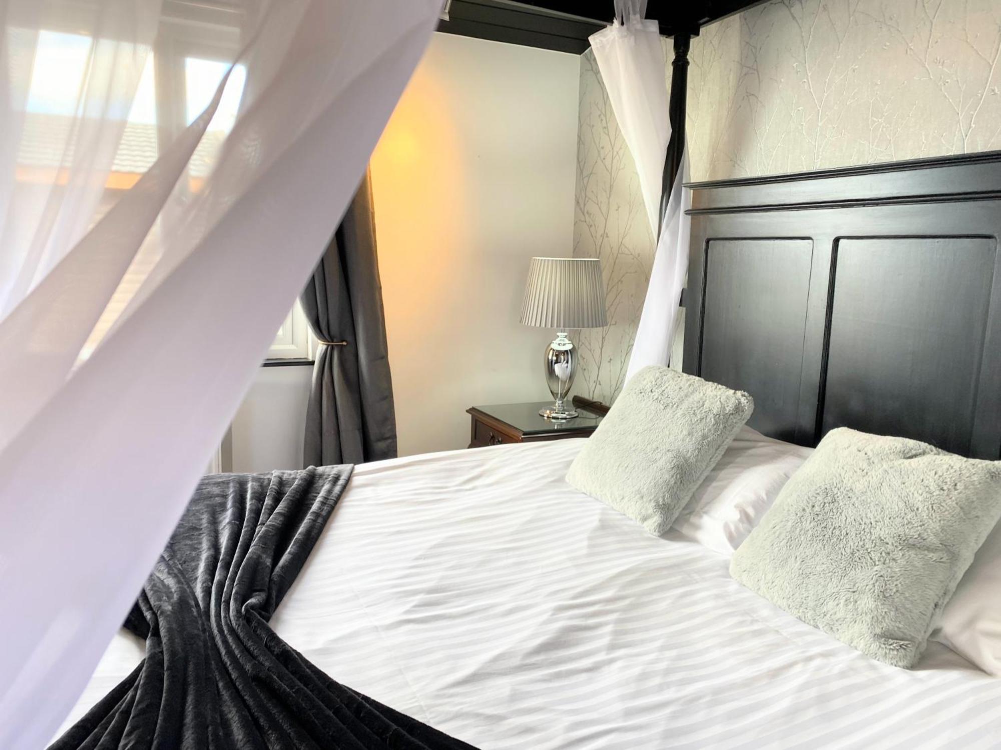 הוילה Kelty Ochil 9 With Private Hot Tub - Fife - Loch Leven - Lomond Hills - Pet Friendly מראה חיצוני תמונה